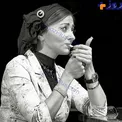 عکس/ بازیگر زن معروف در حال کشیدن سیگار