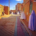 تنها شهر ایران که بانوان چادر سفید بر سر می کنند! +عکس