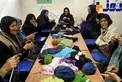 بافتن شال و کلاه برای «کودکان کار» +عکس