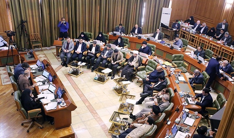 یک فوریت لایحه تمدید رایگان بودن مترو و بیآرتی تصویب شد یک فوریت لایحه تمدید رایگان بودن مترو و بیآرتی تصویب شد