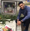 عکس/بازیکن پرسپولیس بر مزار پدر شهیدش