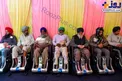 صندلی های ماساژور برای کشاورزان معترض!+عکس