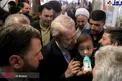 فرزند شهید حججی در آغوش رئیس مجلس +عکس