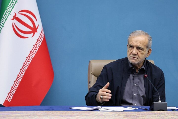 اجازه نمی‌دهیم دشمن تولید و اقتصاد کشور را فلج کند