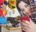 جدیدترین سلفی خانم بازیگر میان بادکنک های رنگارنگ