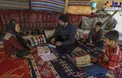 معلم فداکار دانش آموزان عشایر بختیاری در دوران کرونا + عکس