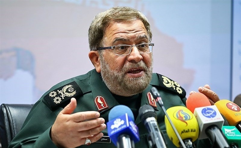 در برابر‌ تهدیدات آمریکا هرگز عقب‌نشینی نخواهیم کرد