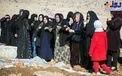 حال پريشان مادران حادثه ديده در خاکسپاری عزيزانشان/عکس