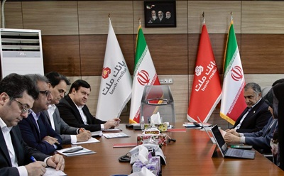 نشست مشترك مدیرعامل بانك ملت و رییس دانشگاه صنعتی شریف با موضوع حمایت از تولیدات علمی و فناورانه نشست مشترك مدیرعامل بانك ملت و رییس دانشگاه صنعتی شریف با موضوع حمایت از تولیدات علمی و فناورانه