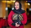 نقش و نگار عجیب و غریب مانتوی بازیگر مشهور + عکس