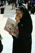 گریه‌های مادر «بنیتا» در مراسم شیرخوارگان حسینی (ع)