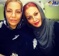 زیبا بروفه سر بر شانه مادرش+عکس
