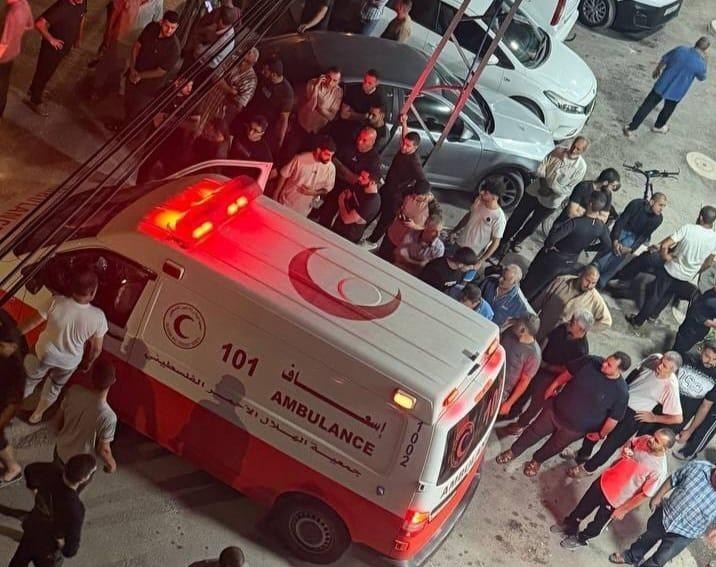 شهید و زخمی شدن 4 فلسطینی در حملات وحشیانه شهرکنشینان به کرانه باختری شهید و زخمی شدن 4 فلسطینی در حملات وحشیانه شهرکنشینان به کرانه باختری