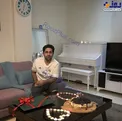 جشن تولد ساده بازیگر دل در خانه اش + عکس