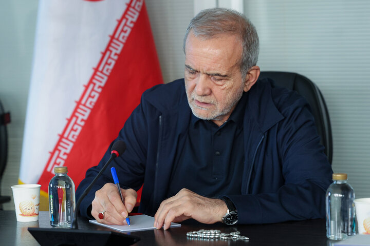 سرو می‌ماند ولی طوفان به پایان می‌رسد