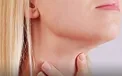 علائمی که زنگ خطر کم‌کاری و پرکاری تیروئید در خانم‌هاست + راهکار‌های درمانی