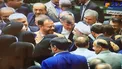 عکس/ حلقه زدن نمایندگان دور رئیس جمهور