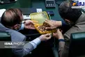 آجیل خوردن نمایندگان مجلس وسط جلسه علنی!+عکس
