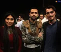 عکس یادگاری نتیجه امام خمینی (ع) با بازیگران زن و مرد نمایش چلچلا