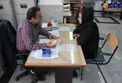 زنی که با دایر کردن مطب پزشکی درتهرانپارس اقدام به انجام کاشت مو کرده بود دستگیر شد+عکس