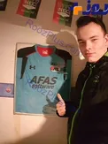 علاقه شدید این هوادار به جهانبخش + عکس