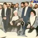 عکسی زیرخاکی از بازدید جهانگیری و مرحوم هاشمی از اولین کامپیوتر