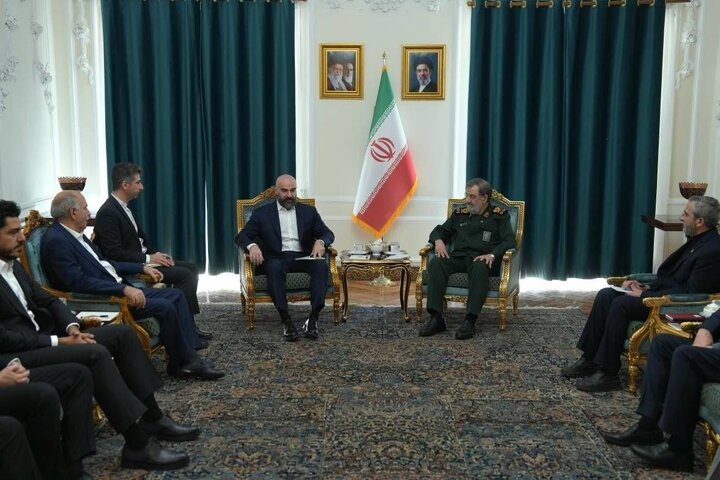 دیدار سرلشکر محسن رضایی و بافل طالبانی در تهران دیدار سرلشکر محسن رضایی و بافل طالبانی در تهران