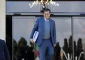 مردم بر روی ارز سرمایه گذاری نکنند/ وضعیت ذخایر ارزی کشور بهتر شده است