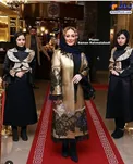 تیپ الهام حمیدی و بادیگاردهایش در اکران خاله سوسکه/عکس
