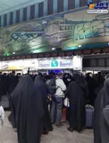 مسافران منتظر در راه آهن تهران برای سفر به مشهد/عکس
