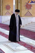 رهبر انقلاب بر مزار شهید لاجوردی+عکس