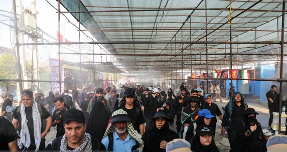 مهران در اوج بازگشت زائران اربعین/ ترددها به ۱.۹ میلیون نفر رسید