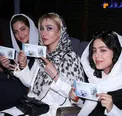 ژست های عجیب و غریب زنان بازیگر با دفترچه بیمه+ عکس