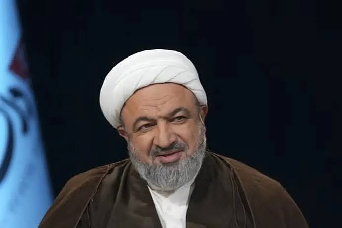 رسایی در زمان درج مطلب علیه رئیس مجلس در هفته نامه ۹ دی نماینده مجلس نبوده است/ شاکی رسایی نماینده حقوقی مجلس شورای اسلامی بوده است/ پرونده حمید رسایی از زمان ثبت در دادسرا تا زمان صدور رای نهایی ۸۳۳ روز به طول انجامید