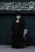 عکس/ رهبر انقلاب هنگام قرائت فراز پایانی دعای توسل