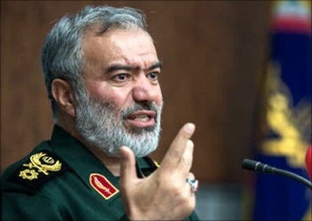 پاسداری از انقلاب موکول به یک وجه خاص نیست