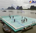 ساخت زمین فوتبال روی آب+عکس