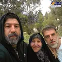آخرین عکس علی انصاریان با مادر و برادرش