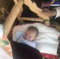 عکس/ کودکی ۳ ماهه از زیر آوار زنده بیرون آمد!
