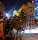 عکس/ یکی از قوی‌ترین دستگاه‌های حفاری در عملیات آوار برداری پلاسکو