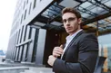 چگونه یک کت و شلوار مردانه مناسب انتخاب کنیم؟