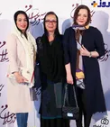 تیپ متفاوت خانم هنرپیشه و دختران بازیگرش در یک مراسم+ عکس