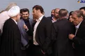 ژست عجیب محمد رضا گلزار در مقابل حسن روحانی +عکس