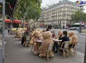 فاصله گذاری اجتماعی در یک کافی شاپ با خرس های گنده!+عکس