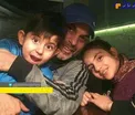 سلفی جالب آقای بازیگر و فرزندانش