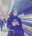 عکس عجیب نیلوفر پارسا در مترو