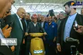 وزیر صنعت سوار بر موتور! + عکس