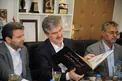مدیر عامل بانک رفاه کارگران در حاشیه بازدید از بنگاه رسانه ای سرمایه گذاری آخرین خبر : بانک رفاه کارگران یکی از بانک های سود ده کشور است