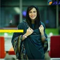 مانتوی عجیب و متفاوت بازیگر زن مشهور + عکس