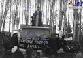 سخنرانی رهبر انقلاب در تظاهرات علیه رژیم پهلوی/عکس